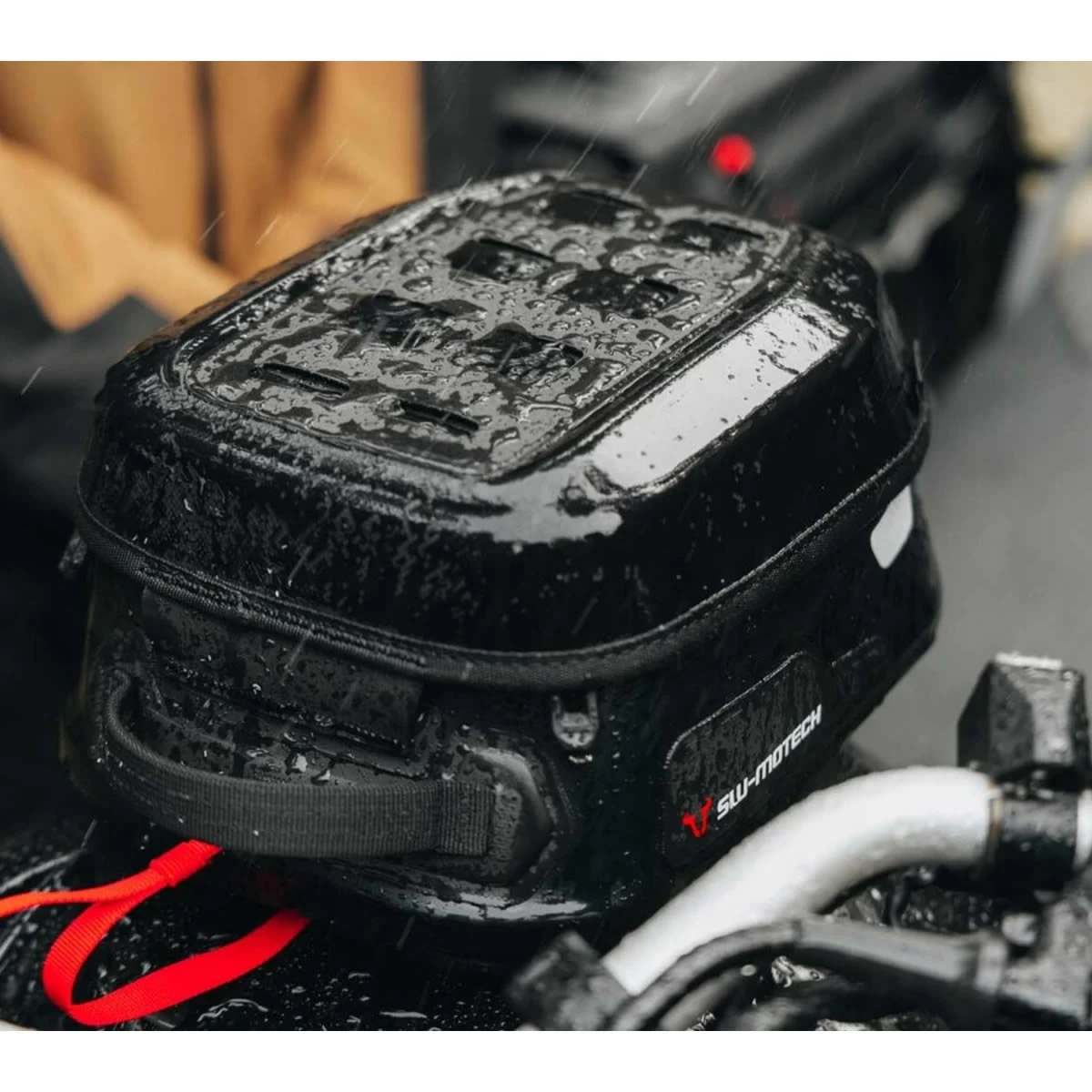 SW-MOTECH Tankrucksack PRO Micro WP, Schwarz – Bild 3