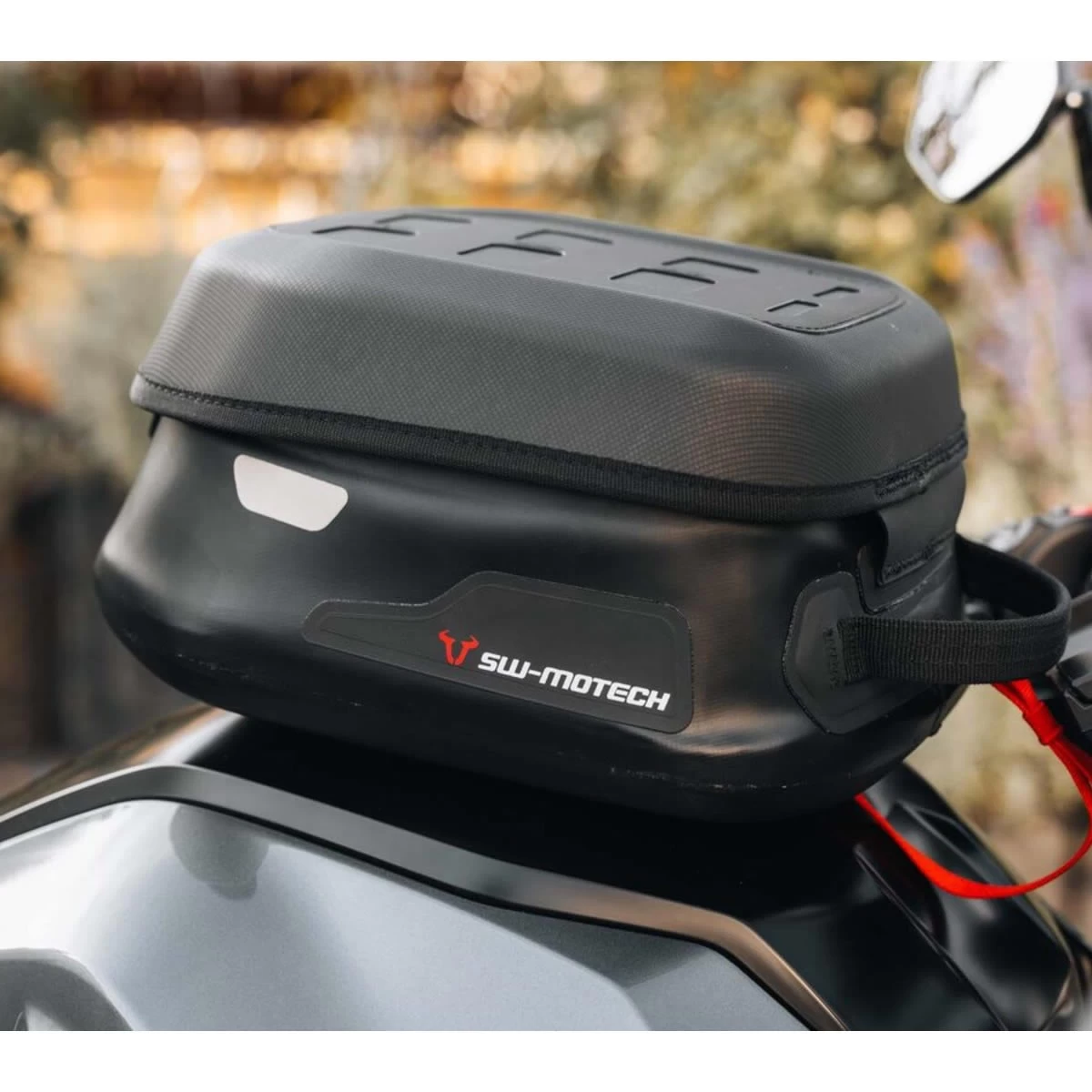 SW-MOTECH Tankrucksack PRO Micro WP, Schwarz – Bild 5